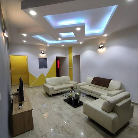 Hotel Appart B4U - Etoudi Yaoundé 外观 照片